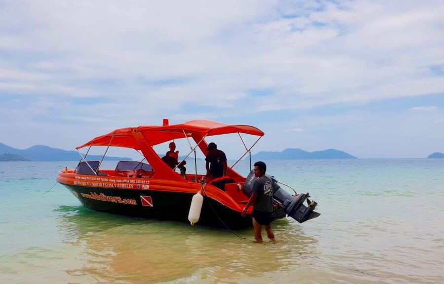 Koh Chang: Half-Day Snorkeling Adventure on a Speedboat - Starting at Bang Bao Pier