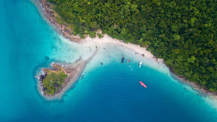 Koh Kood: Snorkeling Speedboat Tour with Lunch and Transfer - Boat comfort, facilities, and the environment
