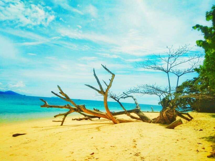 Koh Lanta: 4 Islands and Emerald Cave Snorkeling Trip - Why Emerald Cave is the day’s main event