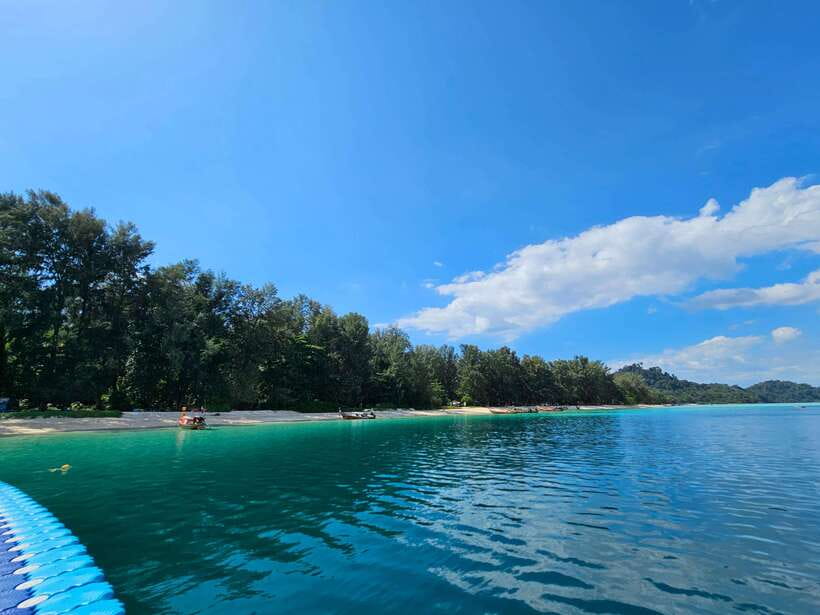 Koh Lanta: 4 Islands Tour by Speedboat with Snorkeling - Koh Chuak and the final reef stop