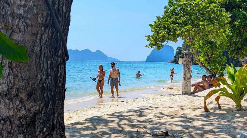 Koh Lanta: Emerald Cave & 4 Islands Snorkel Tour by Longtail - Koh Chueak, the first 40-minute snorkel