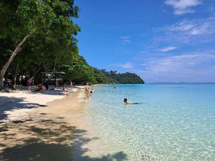 Koh Lanta: Koh Rok and Koh Haa Snorkeling Adventure - Why Koh Rok makes the best first stop
