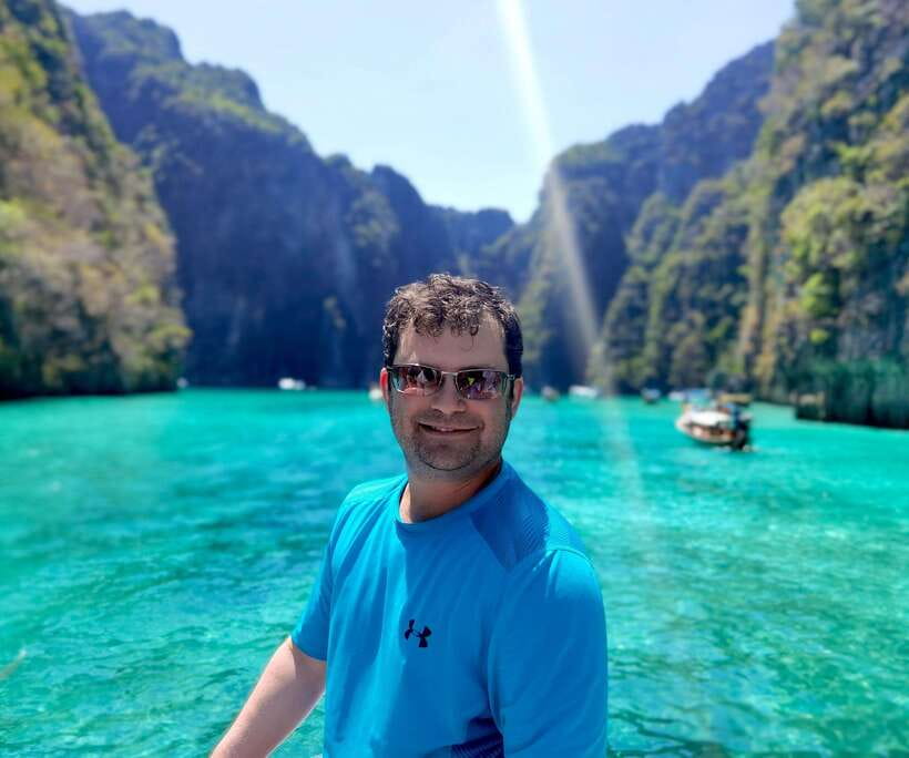 Koh Lanta: Phi Phi Islands Tour w/ Maya Bay, Snorkel & Lunch - Morning pickup and the run to Phi Phi