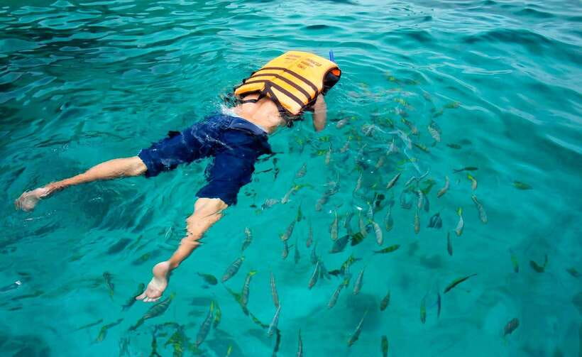 Koh Lipe: 5 Island Snorkeling Trip by Longtail Boat w/ Lunch - Lunch on Koh Rawi’s white sand