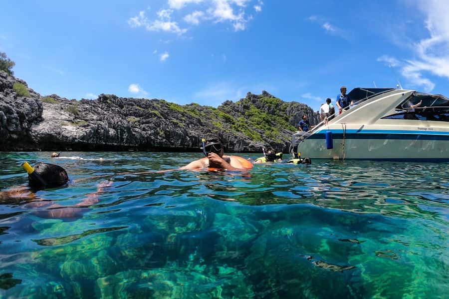 Koh Samui: Angthong Marine Park Snorkeling Tour by Speedboat - Koh Wua Talap: beach time and a demanding viewpoint