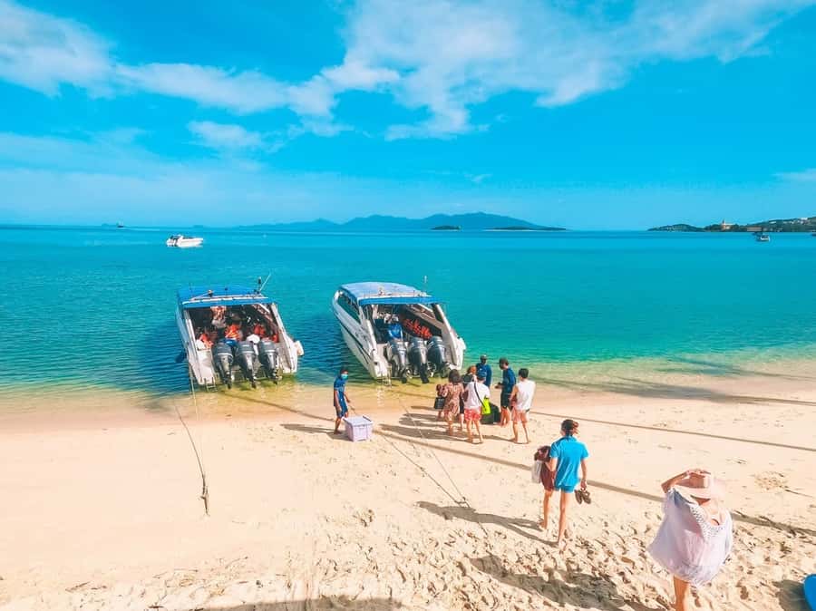 Koh Samui: Koh Tao and Nangyuan Snorkeling Tour with Lunch - Kayaking from October through March