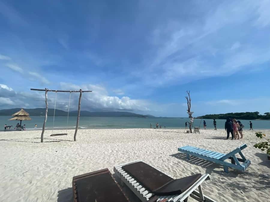 Koh Samui: Sunset Pig Island and Snorkeling Koh Tan w/Dinner - Kayaking depends on tide and weather