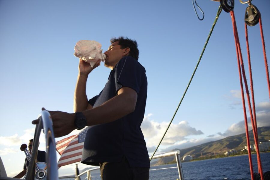 Kona Turtle Snorkel Sail with Lunch and Drinks - Cruising the Kona Coast by boat