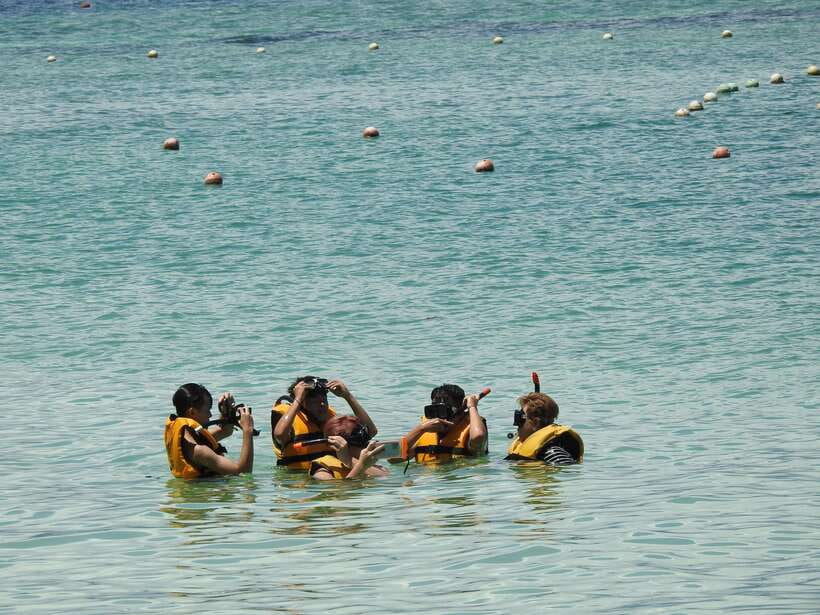 Kota Kinabalu: Island Hopping with Snorkeling & Meal - Key points before you book