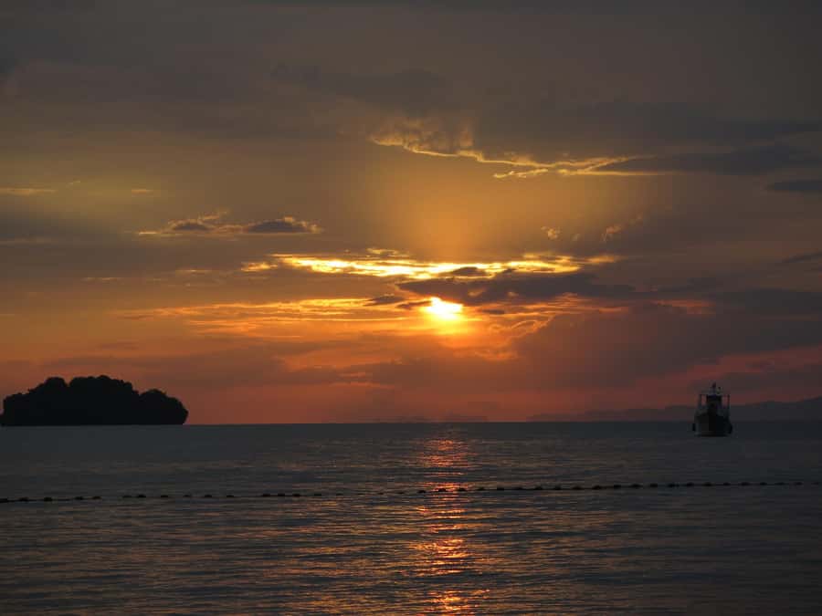 Krabi: 4 Island Sunset Small Group Tour with Night Snorkel - Weather, food, and practical limits