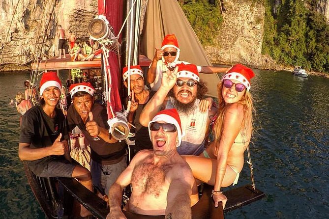 Krabi 4 Island Sunset Snorkeling Cruise + Bioluminescent Swim - What the crew adds to the experience