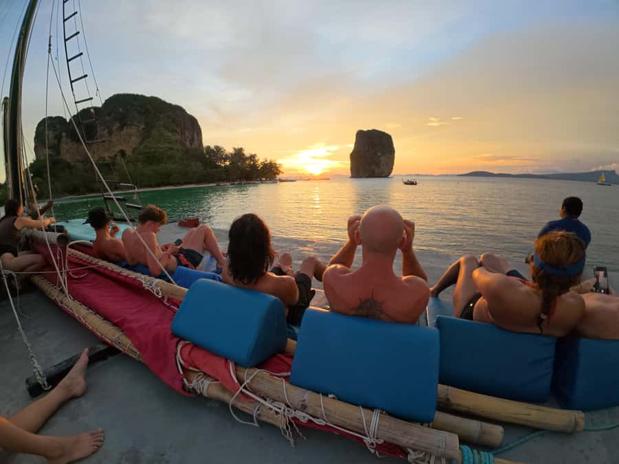 Krabi: 4-Island Sunset Snorkeling Tour & Bioluminescent Swim - Chicken Island: more time for play and photographs