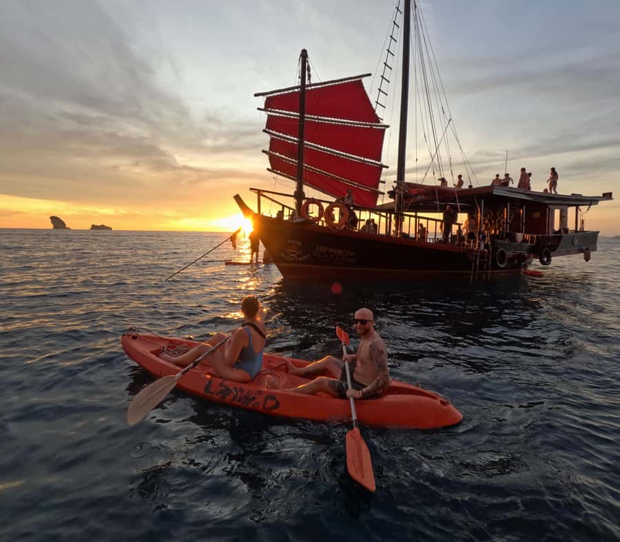 Krabi: 4-Island Sunset Snorkeling Tour & Bioluminescent Swim - How the crew handles beginners and families