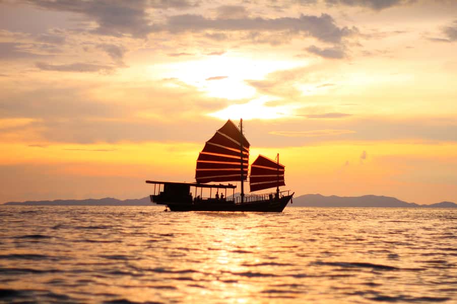 Krabi: 4-Island Sunset Snorkeling Tour & Bioluminescent Swim - Ko Ya Wa Sam: your first hour in the water