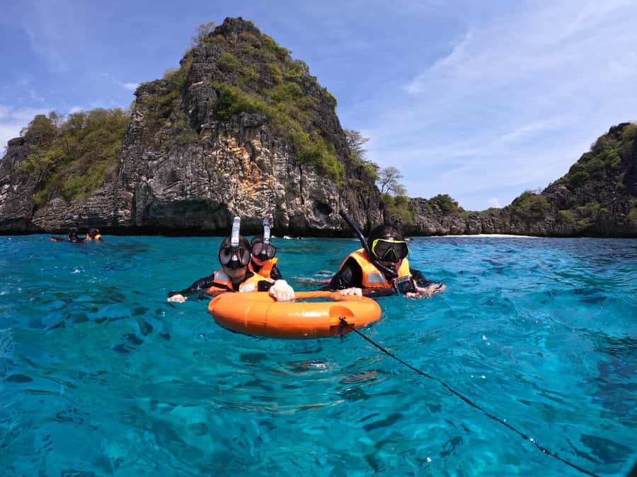 Krabi Aonang: Koh Rok & Koh Haa Snorkelling Day Trip + Lunch - Key points before you book