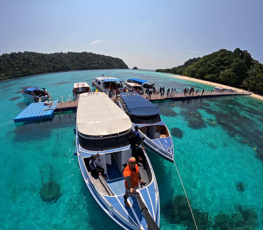 Krabi Aonang: Koh Rok & Koh Haa Snorkelling Day Trip + Lunch - Why Koh Rok and Koh Haa are worth the long day