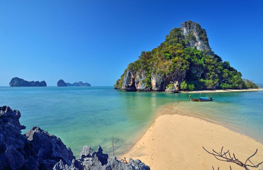 Krabi: Hong Islands Snorkeling with Lunch by Longtail Boat - Koh Pakbia and the sandbars