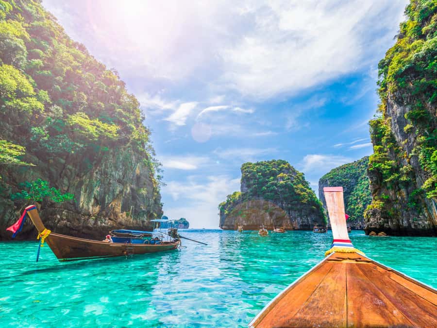Krabi: Private 4 Islands Snorkeling Tour with Long-Tail Boat - Railay Beach and the cliffs of Phra Nang