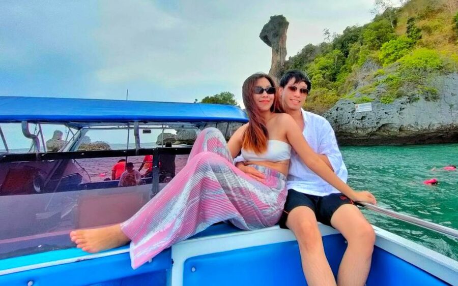 Krabi: Seven Islands Snorkel Cruise with Dinner - A six-hour Krabi outing built around glowing water