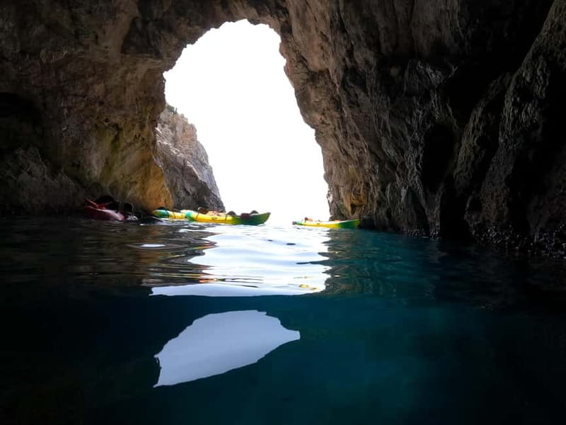 La Herradura: Kayak & Snorkel Tour Maro-Cerro Gordo Reserve - Getting comfortable in the kayak
