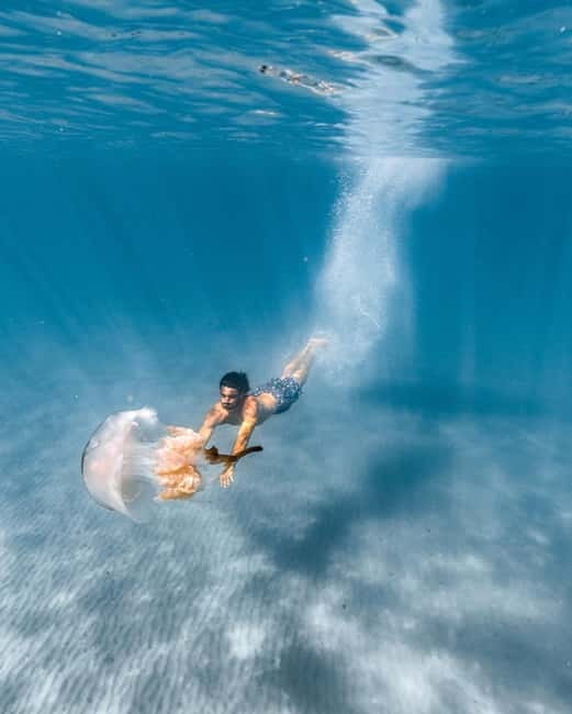 La Herradura: Kayak & Snorkel Tour Maro-Cerro Gordo Reserve - Guides, safety, and the feel of the outing