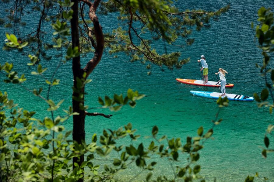 La Herradura: Maro Cliffs Kayak and Snorkeling Tour - How demanding is the 2.5-hour outing?
