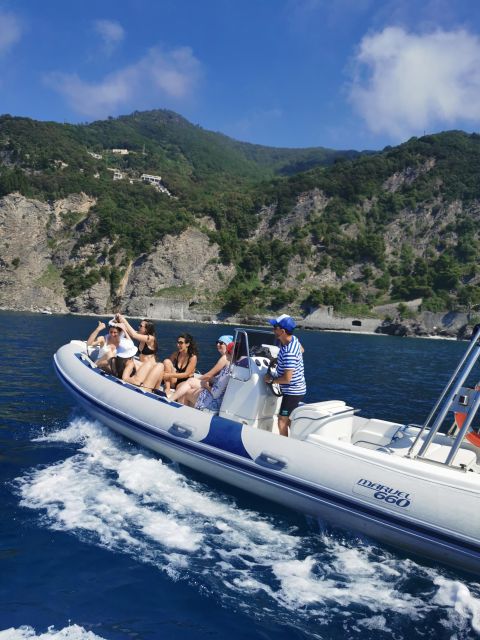 La Spezia: Framura Boat Tour with Snorkeling and Drinks - Framura, the caves, and the rock jumps
