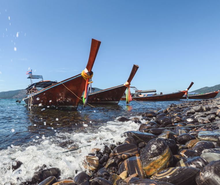 Lipe: Longtail Boat Snorkeling to Outer Islands Program B - Hin Ngam’s black stones and final photographs