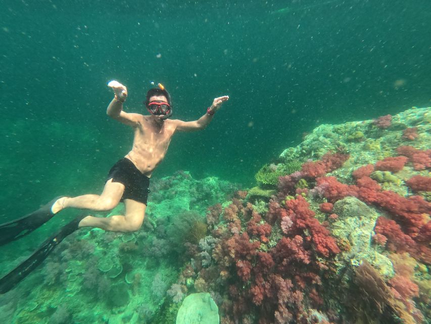 Lipe: Longtail Boat Snorkeling to Outer Islands Program B - Koh Hin Son and the first open-sea views