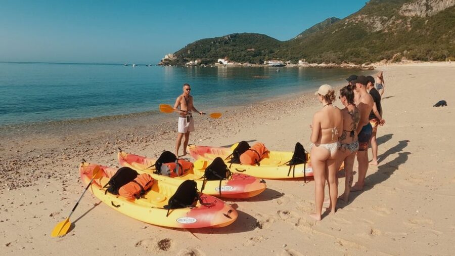 Lisbon: Kayak Snorkeling & Beach Lounge/Pick-Up Available - Praia do Creiro’s reserved beach lounge