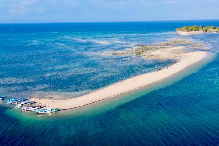 Lombok: Pink Beach, Gili Petelu & Private Snorkeling Tour - Segui Beach for a slower shore stop