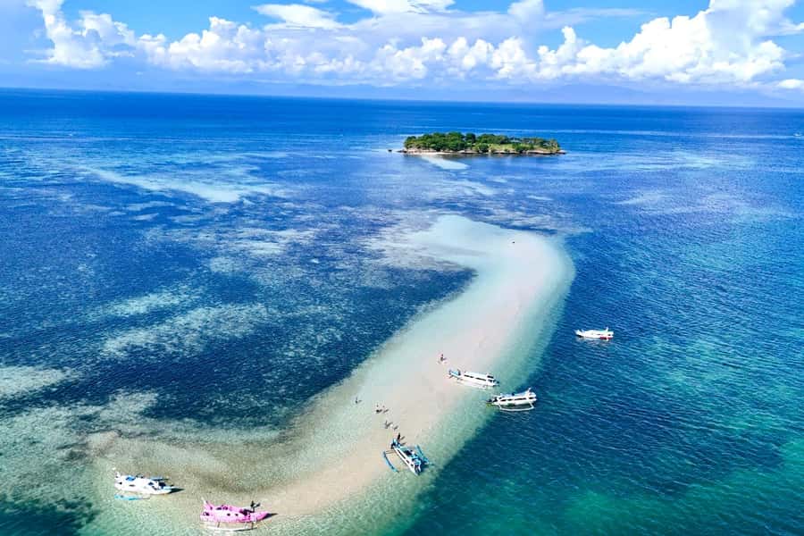 Lombok: Pink Beach, Gili Petelu & Private Snorkeling Tour - Gili Gambir for a second chance in the water
