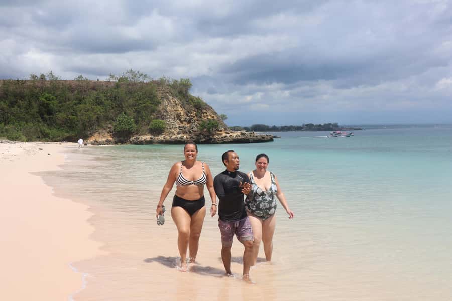 Lombok: Private Pink Beach & Gili Snorkeling Tour with GoPro - What the $73 price really covers