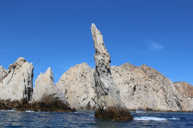 Los Cabos Snorkel & Pirate Ship Fun Adventure with Lunch - A pirate ship with Cabo’s best-known views