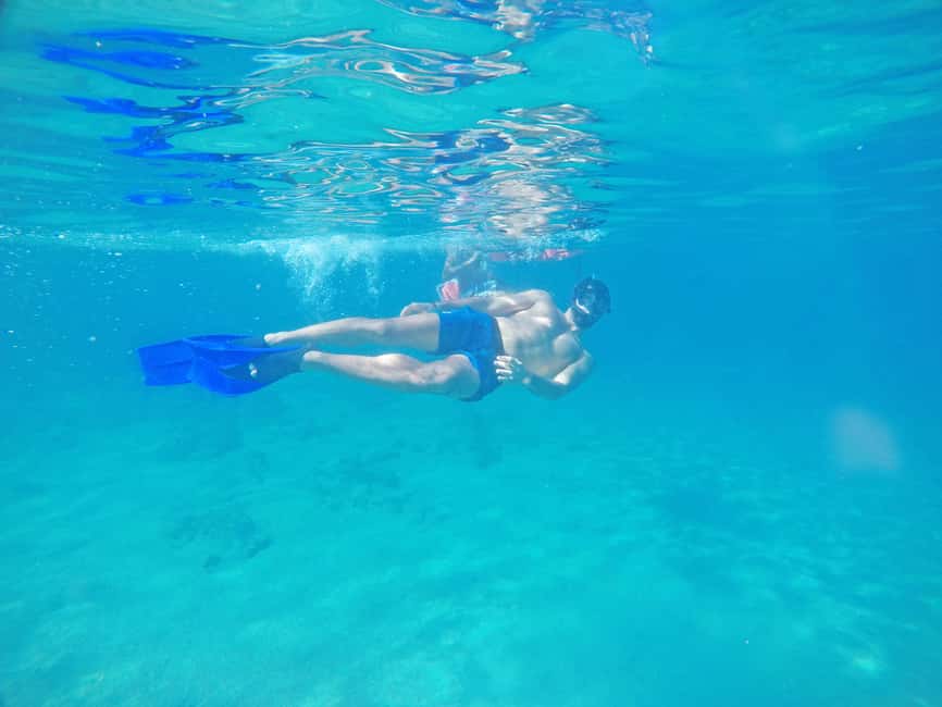 Los Cabos: Snorkeling Cruise with Lunch - The Arch sets the tone for the cruise