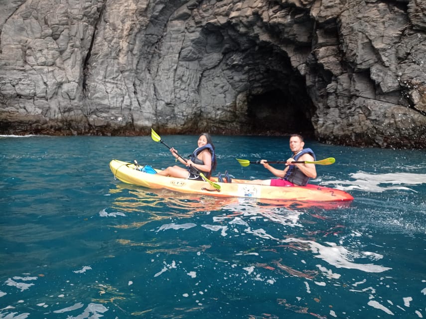 Los Cristianos: Kayak & Snorkel Tour with turtles and photos included - Guaza Cliff and the search for marine life