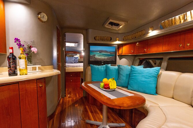 Luxury 42' Yacht Tour in Cabo for Snorkeling and Sunset - A Private Yacht Changes the Cabo Experience