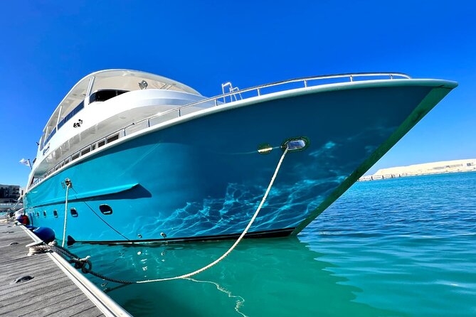 Luxury Cruise inc. Snorkeling/Massage/Island/water sport & Lunch - Beginner scuba with Barracuda or another instructor