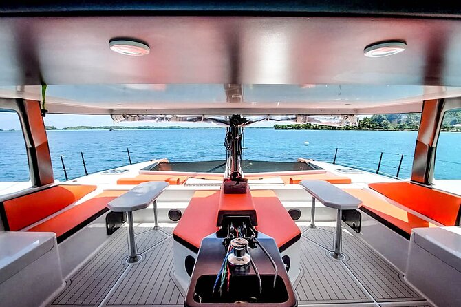 LUXURY PRIVATE Catamaran Bora Bora : Half-Day Trip - The price: a serious splurge for two