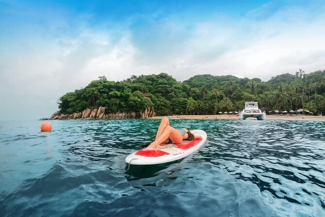 Luxury Yacht & Snorkel with All inclusive Open bar and lunch - Group size, comfort, and practical details