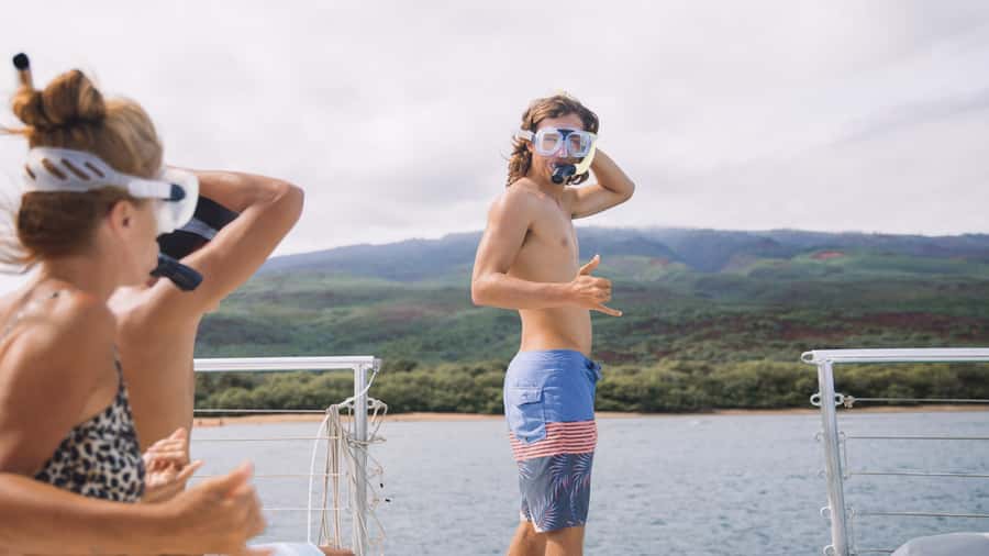 Maalaea: West Maui Snorkeling & Sailing Day Trip with Lunch - A crew that pays attention