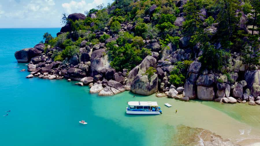 Magnetic Island: Snorkel Discovery Tour - Morning tea at a special coastal stop