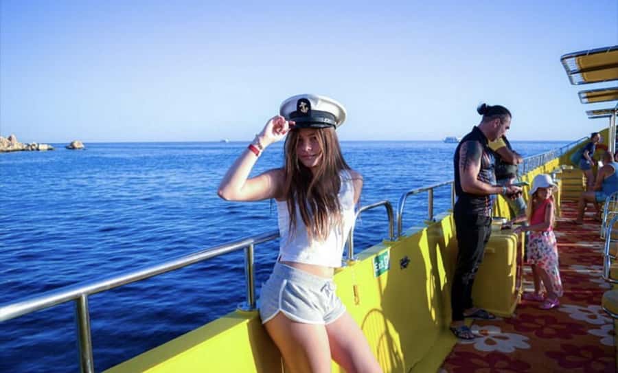 Makadi Bay: Royal Seascope Submarine Cruise & Snorkel stop - The 20-minute snorkeling stop