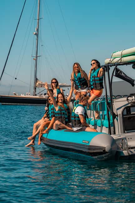 Mallorca: 2h speedboat tour, visit caves, cliffs and snorkel - The one-hour stop for swimming and water toys