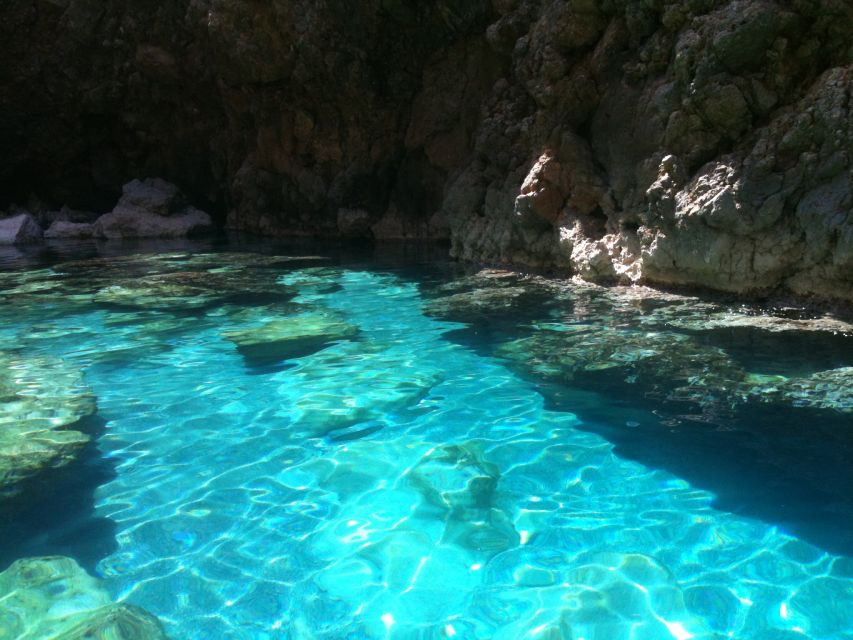 Mallorca : Blue Cave Boat Tour with Snorkeling - How weather can change the experience