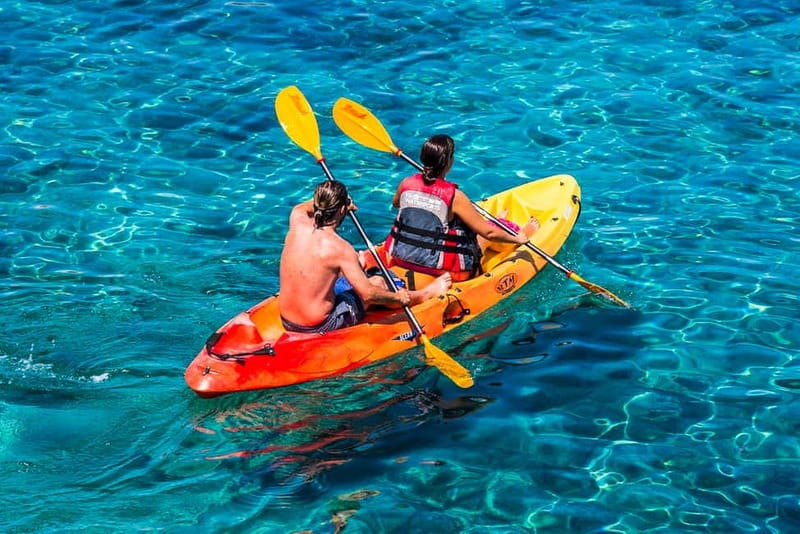Mallorca: Sea Caves Kayaking Tour, Snorkeling & Snack - Why the sea caves make this tour special