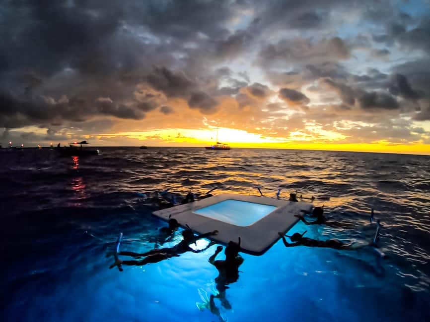 Manta Ray Snorkel in Kailua-Kona with Hot Cocoa - Warm drinks after the night snorkel