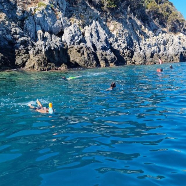 Maremma: Sea's Treasures - Tour and snorkelling on a dinghy - Meeting Nello at the Albegna Pier