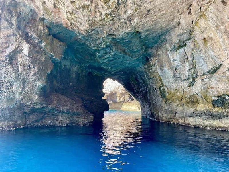 Marettimo: Private Boat Tour of 8 Caves with Snorkeling - Swimming and snorkeling in the Aegadian water