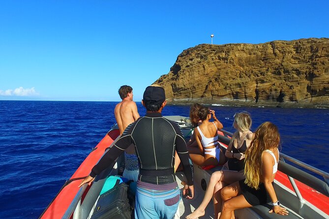 Maui: Molokini Crater and Turtle Town Snorkeling From Kihei - Boat comfort and the physical demands